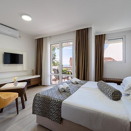 Hotel Adrovic Sveti Stefan Luaran gambar