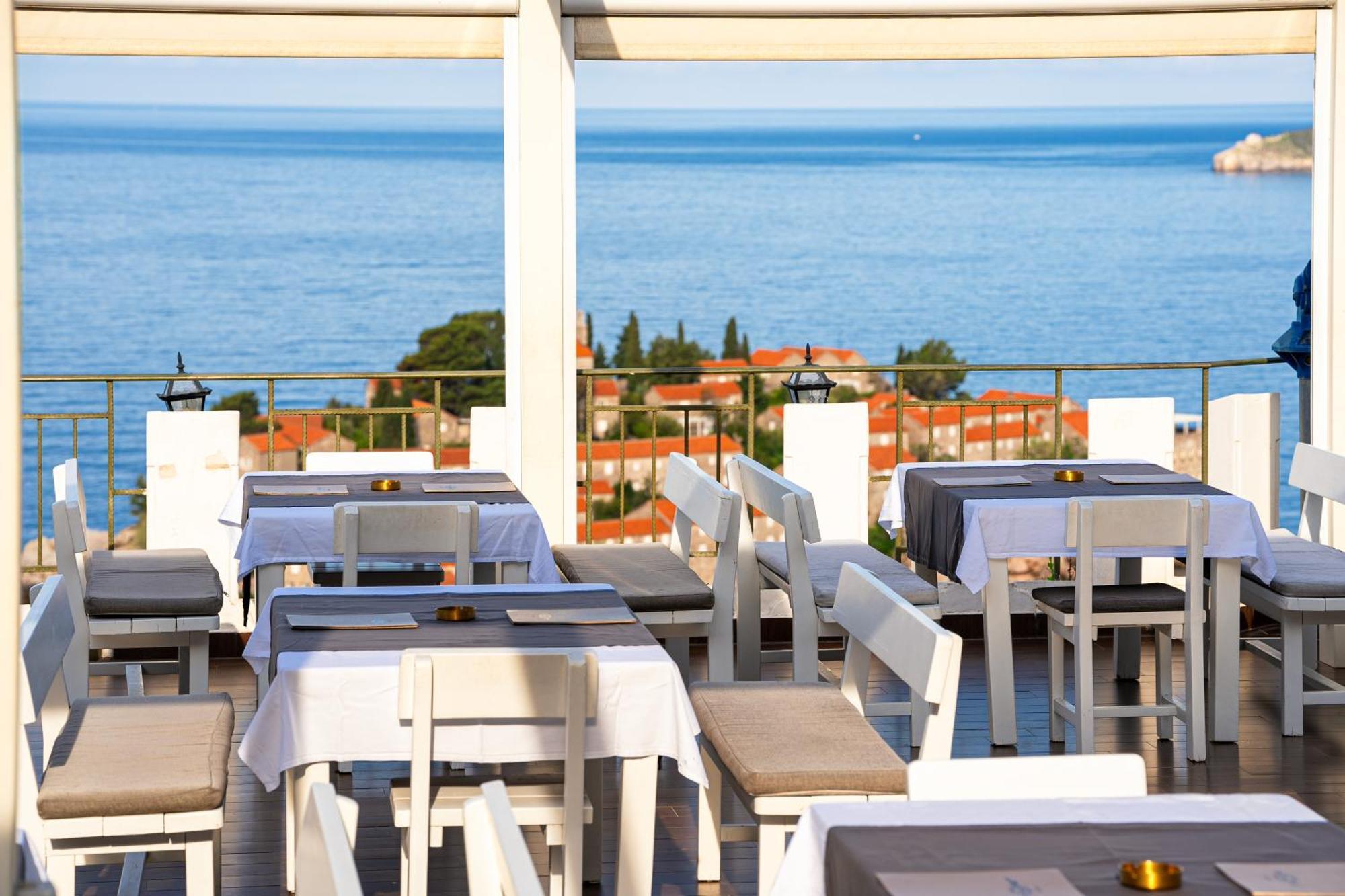 Hotel Adrovic Sveti Stefan Luaran gambar