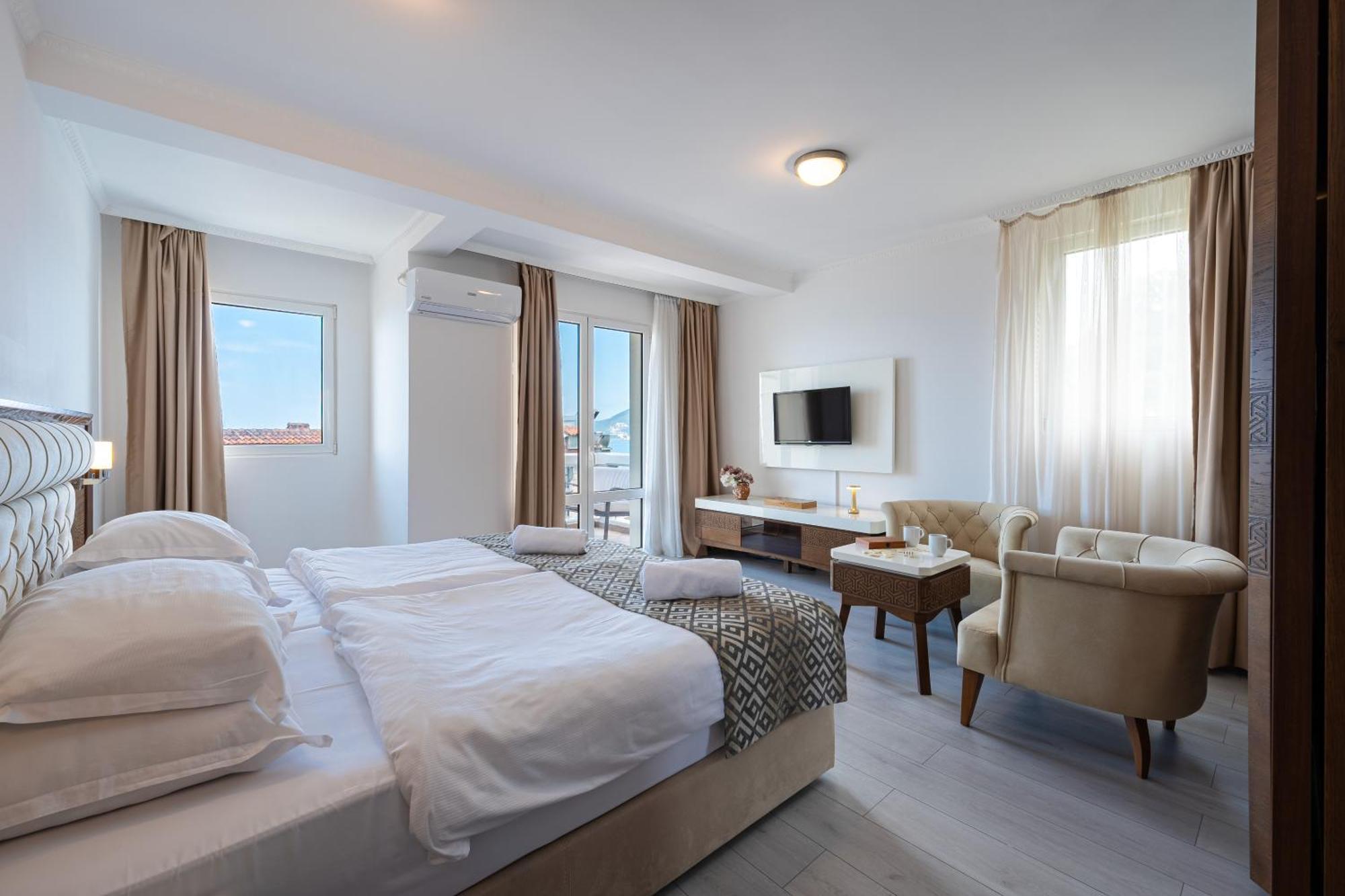 Hotel Adrovic Sveti Stefan Luaran gambar