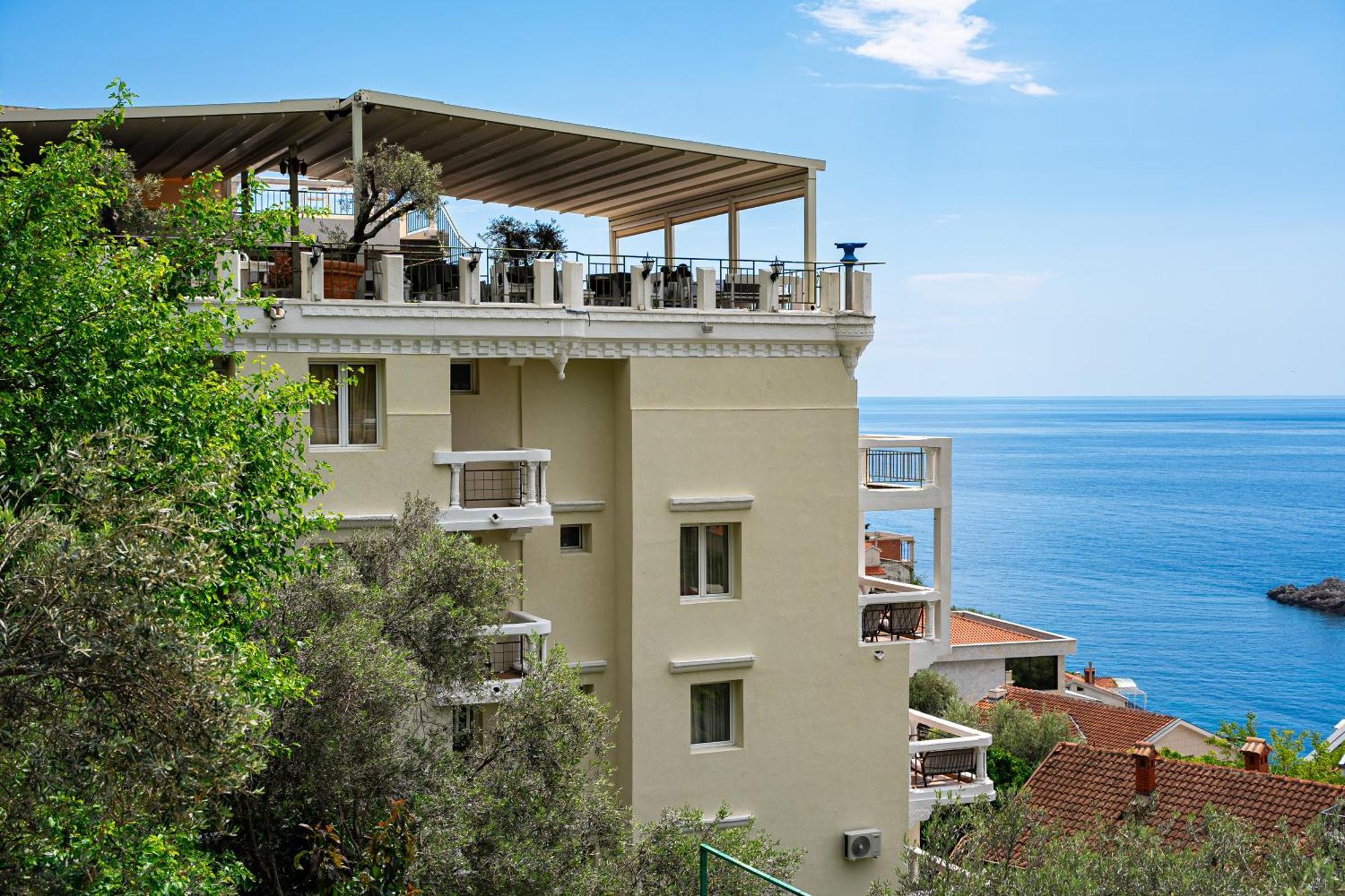 Hotel Adrovic Sveti Stefan Luaran gambar
