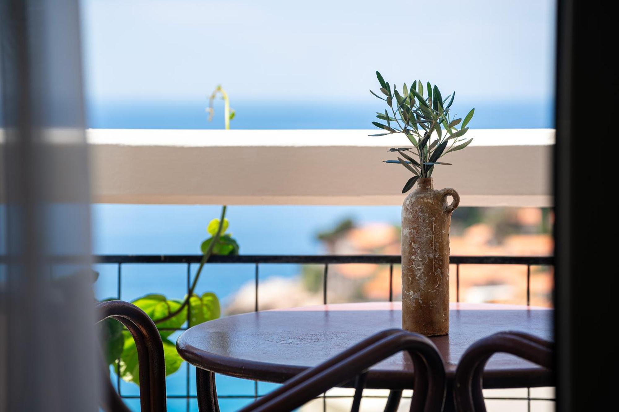 Hotel Adrovic Sveti Stefan Luaran gambar