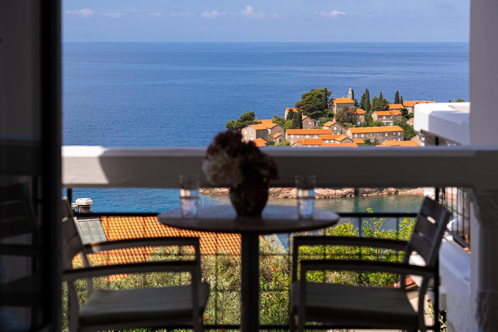 Hotel Adrovic Sveti Stefan Luaran gambar