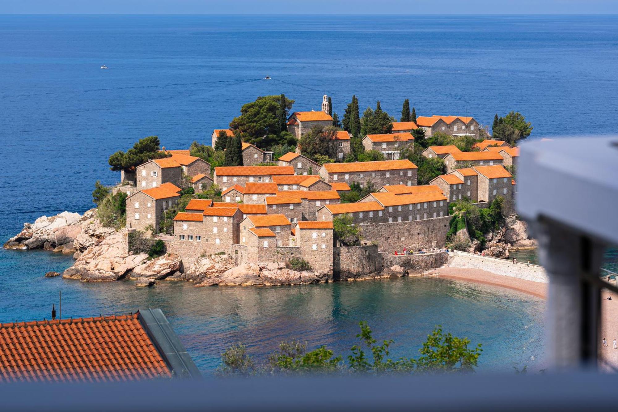 Hotel Adrovic Sveti Stefan Luaran gambar