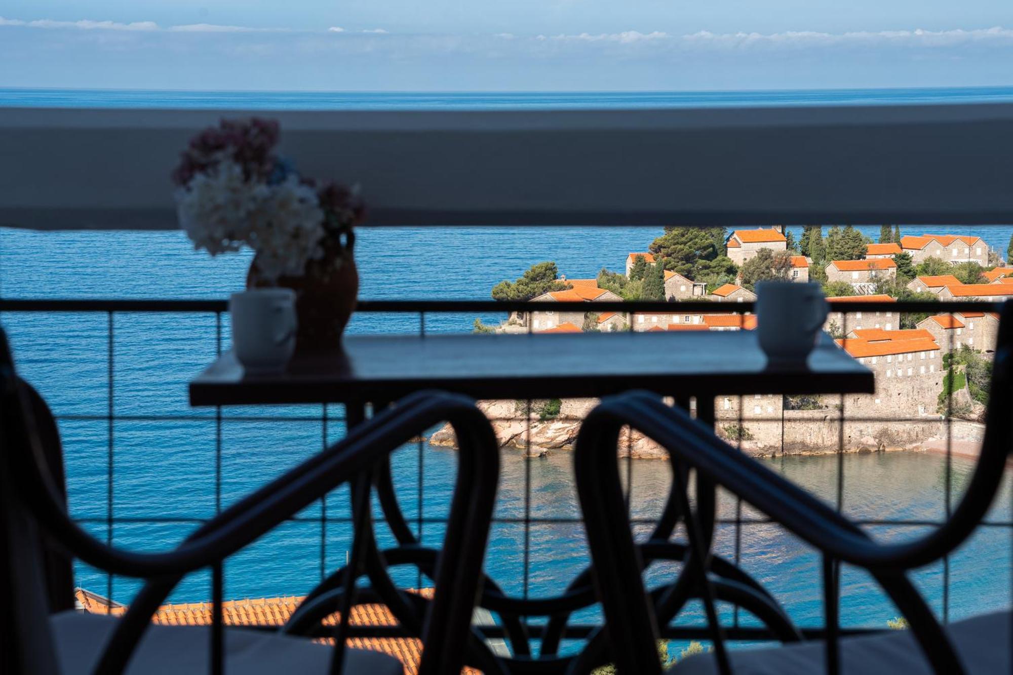 Hotel Adrovic Sveti Stefan Luaran gambar